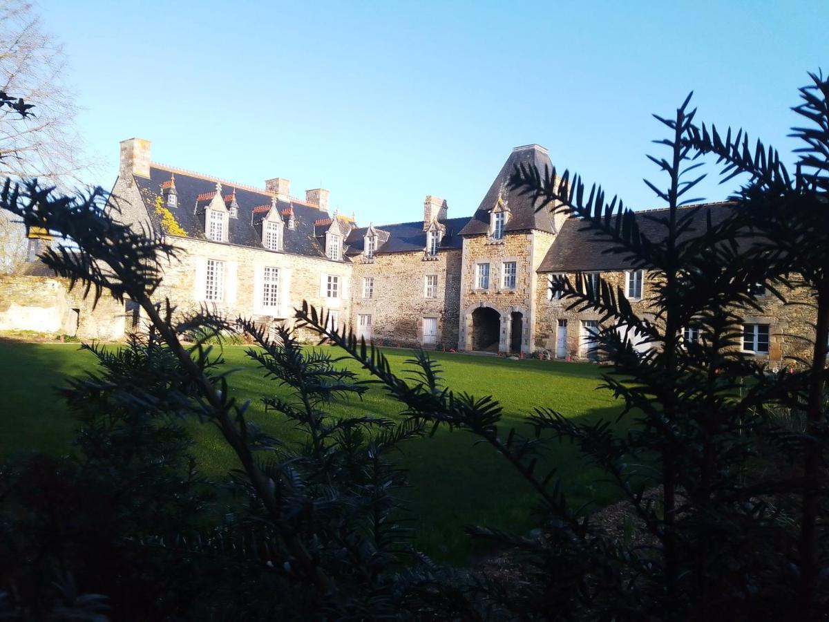Domaine Du Manoir De Vains Hotel ภายนอก รูปภาพ